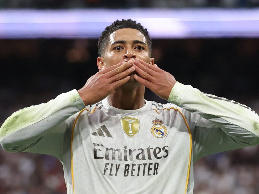 Jude Bellingham define con frialdad el segundo tanto del Real Madrid antes del descanso.