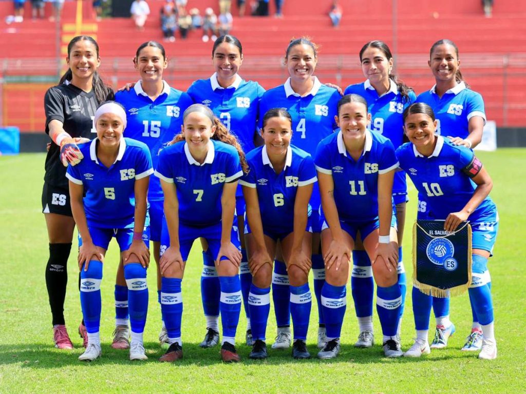 La Selecta Femenina se quedó con la medalla de plata en los Juegos Centroamericanos 2025. Foto X Selecta