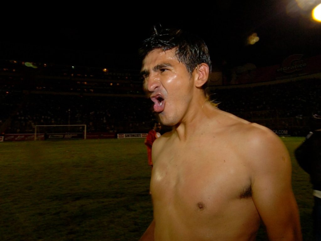Luis Anaya celebra su gol ante Panamá con la Selecta en 2008. Foto Archivo