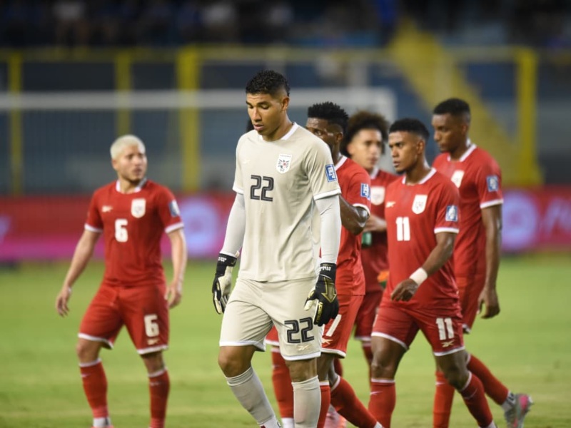 El arquero Orlando Mosquera, de la Selección de Panamá, al cierre del primer tiempo del duelo contra El Salvador, cuando iban 0-0. / Foto Emerson del Cid, elsalvador.com