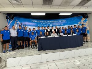 La Selecta Sub-17 se despidió rumbo al mundial. Foto Roberto Montano