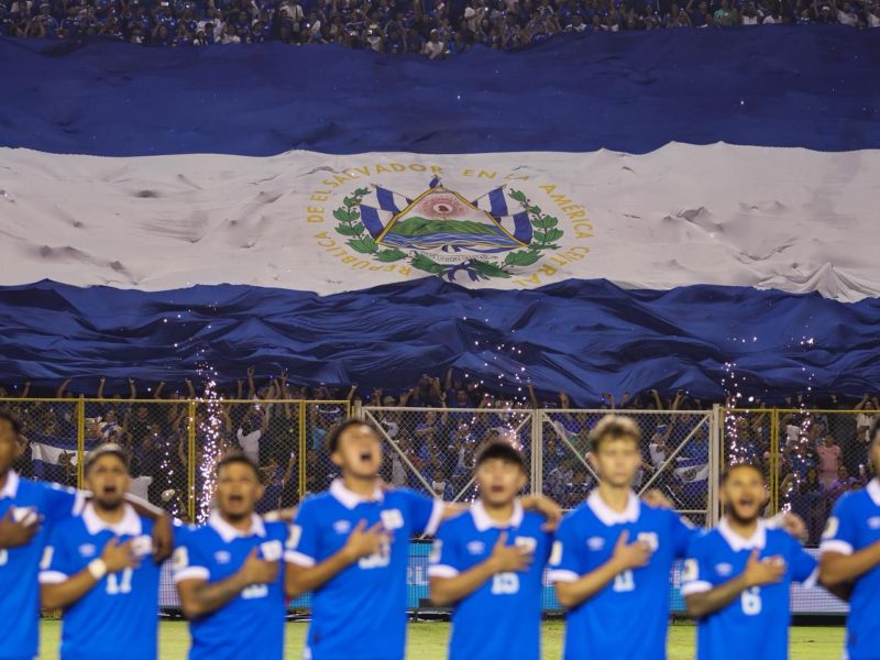 deportes-himno-bandera-seleccion-el-salvador-guatemala