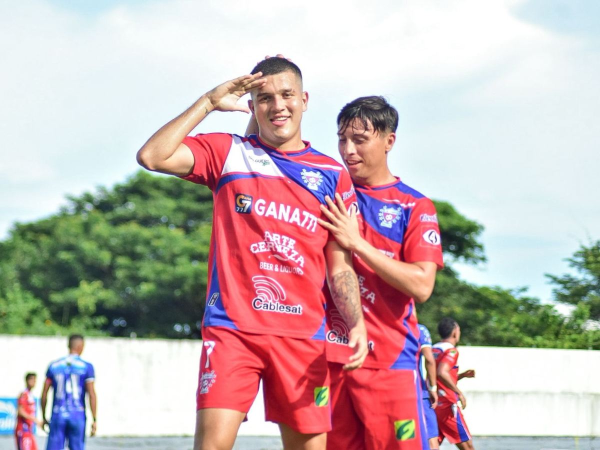 Styven “el Comandante” Vásquez se hizo presente en el marcador con un gol de potencia, reafirmando su liderazgo en el ataque de Firpo.