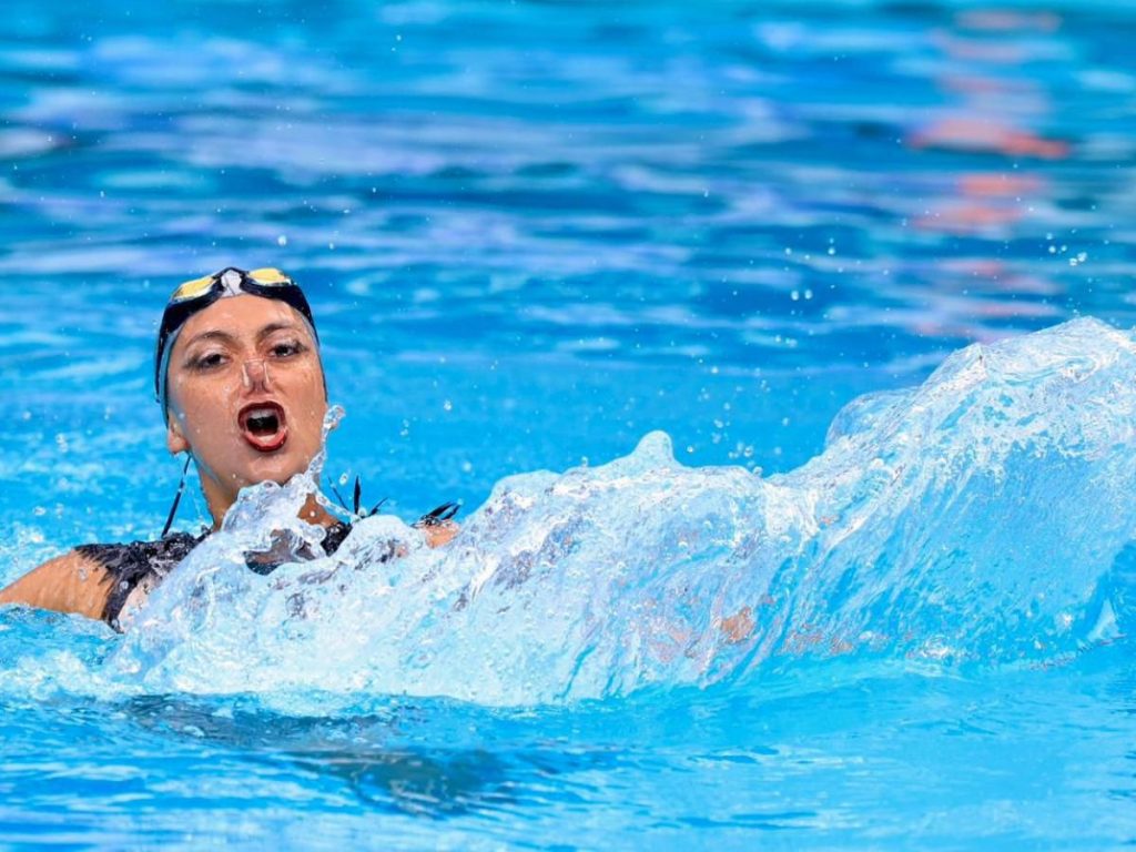 Grecia Mendoza, se agenció medalla de oro en el solo técnico de la natación artística. Foto INDES