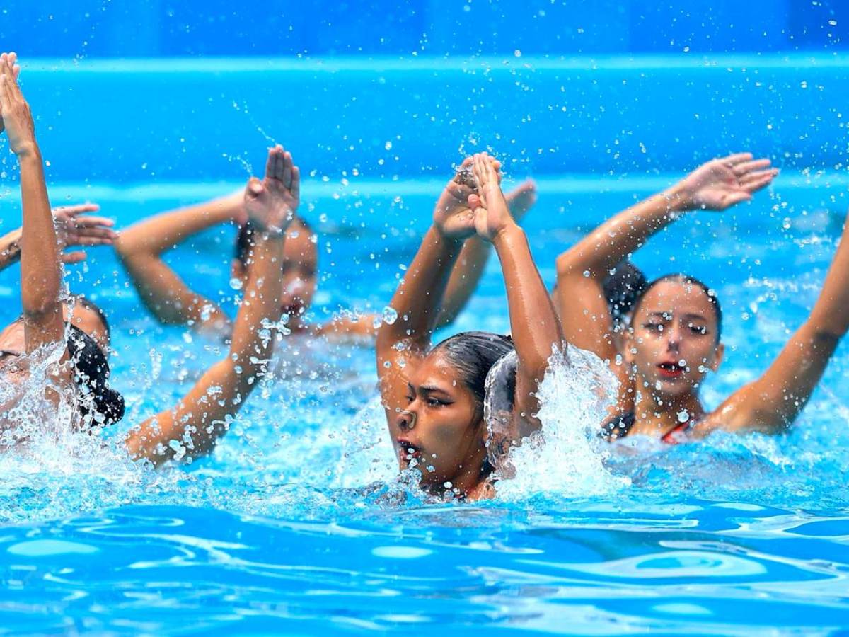 La delegación salvadoreña de natación artística confirmó su dominio regional en los XII Juegos Centroamericanos Guatemala 2025 tras sumar dos nuevas medallas de oro. Foto INDES