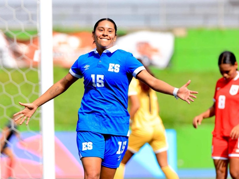 deportes-seleccion-femenina-el-salvador-vs-panama-danya-gutierrez-festejo