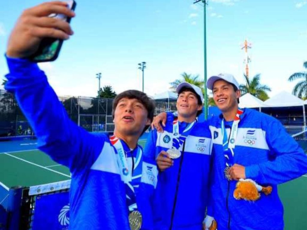 Cierre de oro para el tenis salvadoreño en los Juegos Centroamericanos 2025. Foto INDES