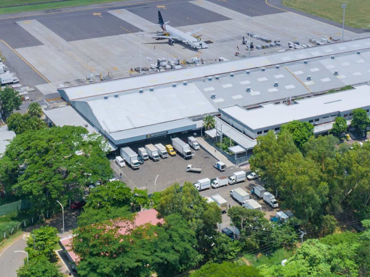 Aeropuerto Internacional de El Salvador