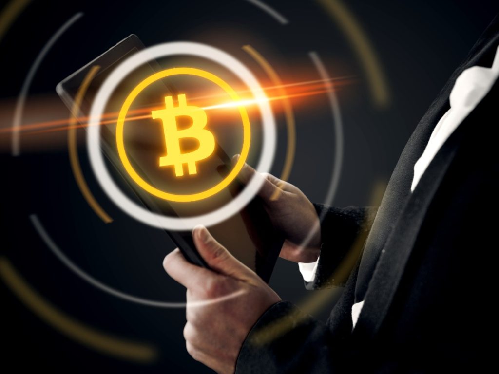 El valor del bitcóin superó los 125.000 dólares, marcando un nuevo máximo en el mercado global.