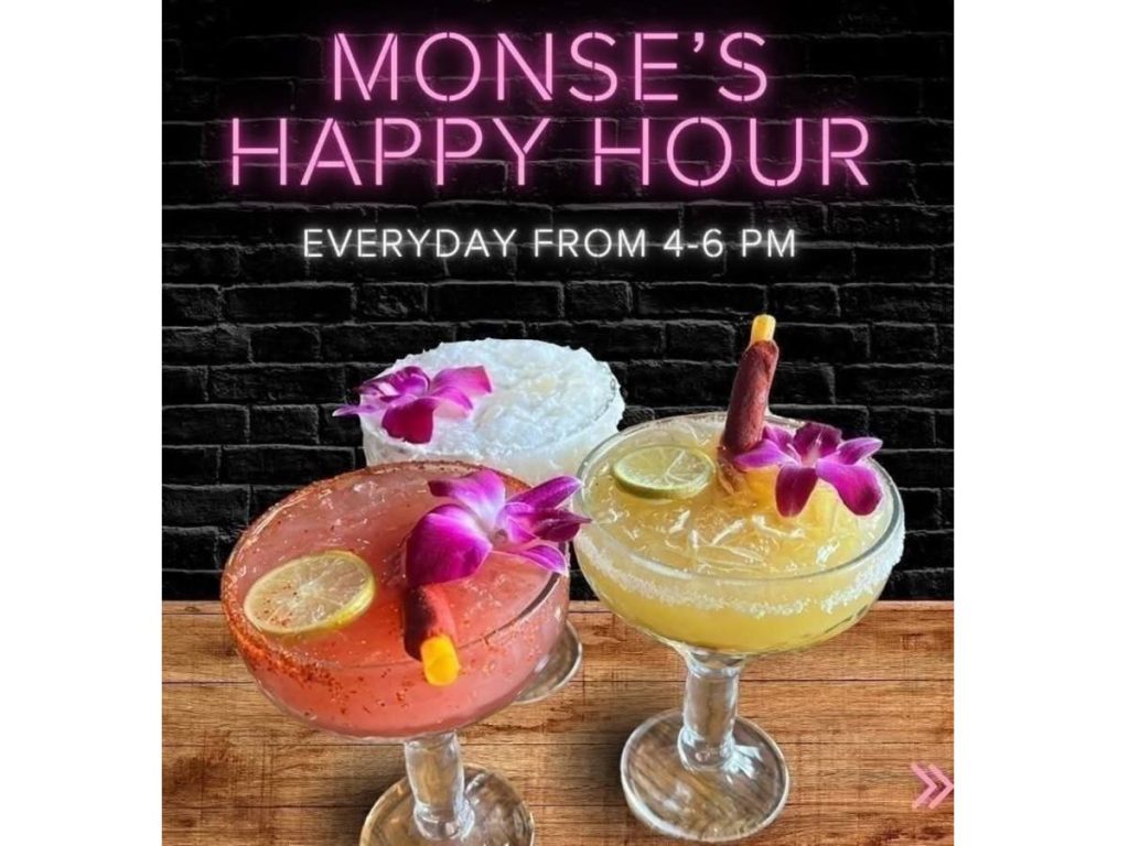 La pupusería también ofrece cocteles artesanales durante su “Happy Hour”, todos los días de 4 a 6 de la tarde.