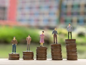 Usuarios en zonas rurales acceden a servicios financieros por primera vez gracias a billeteras digitales accesibles desde sus celulares.