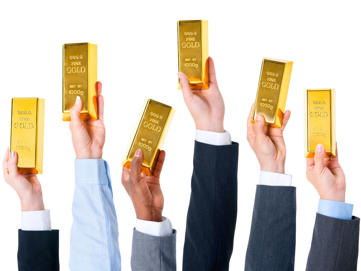 El Banco Central de Reserva de El Salvador fortaleció sus activos con la compra de casi 14 mil onzas de oro, aprovechando el repunte histórico del metal.