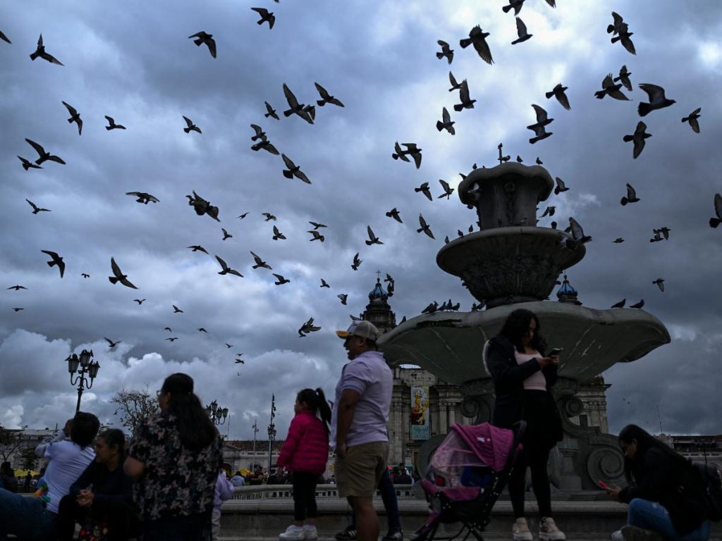 Crisis en Guatemala: Arévalo denuncia "golpe judicial" de Porras y Orellana para anular votos.