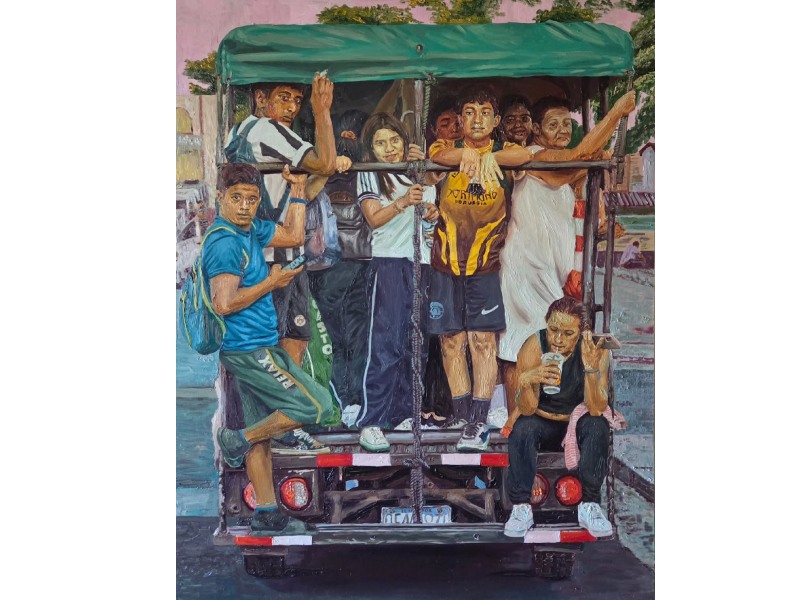 Fernando Trujillo trabaja con óleo sobre lienzo, utilizando capas espesas y preparación técnica cuidadosa para garantizar la durabilidad de cada pieza.