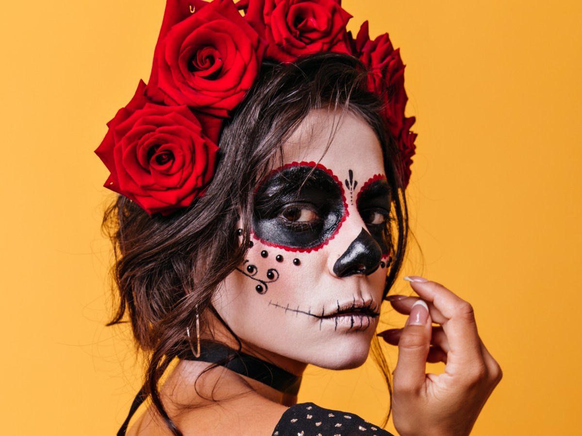 La Catrina, ícono del Día de Muertos en México, representa la unión entre arte, identidad y tradición que ha conquistado al mundo. Fotografía/ Freepik