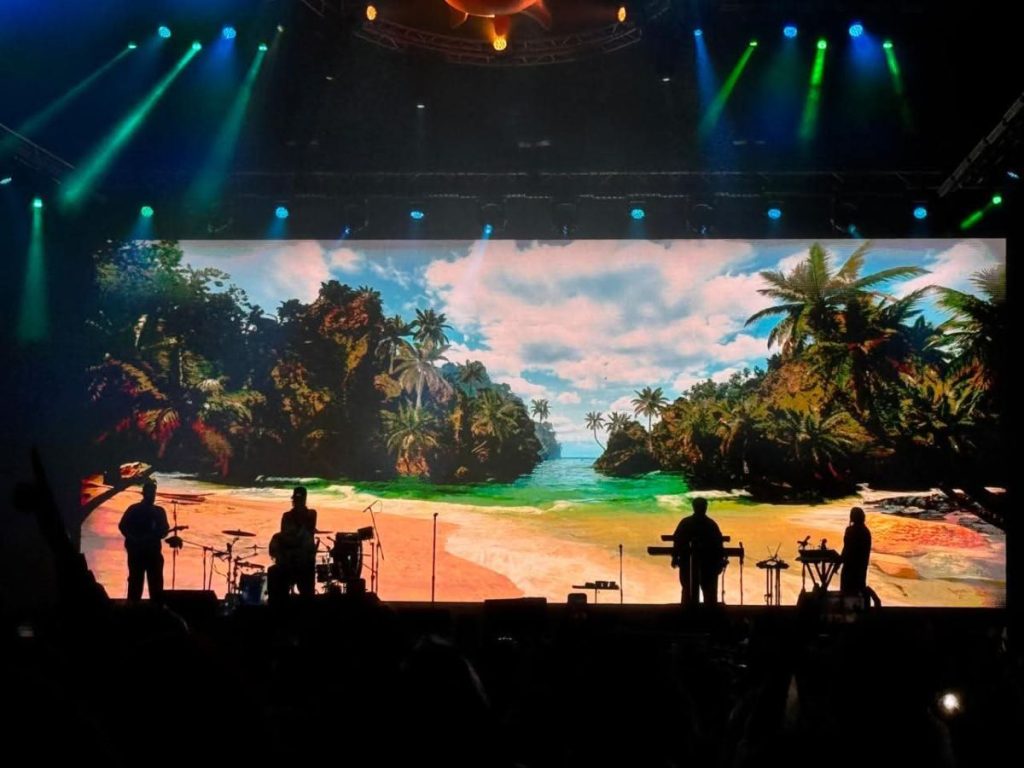 Miles de fanáticos llenaron el Bengoa para vivir una noche de música, luces y conexión con Danny Ocean. Fotografía/ Jennifer Henríquez