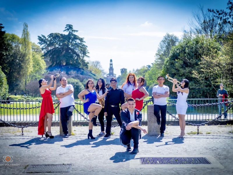 El salvadoreño radicado en Italia apuesta por un tour cargado de emoción, talento y raíces.