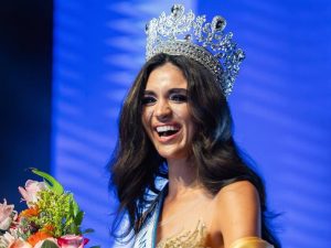 Adriana Rivas, Miss Usulután, es la nueva Miss World El Salvador 2025/26