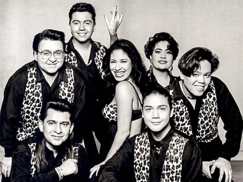 Selena y Los Dinos.