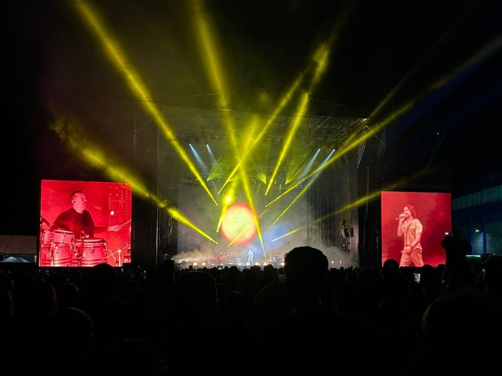 Ocho años después, Juanes volvió a El Salvador con su Latam Tour 2025, presentándose en el Complejo del Estadio Cuscatlán. /Lissette Figueroa