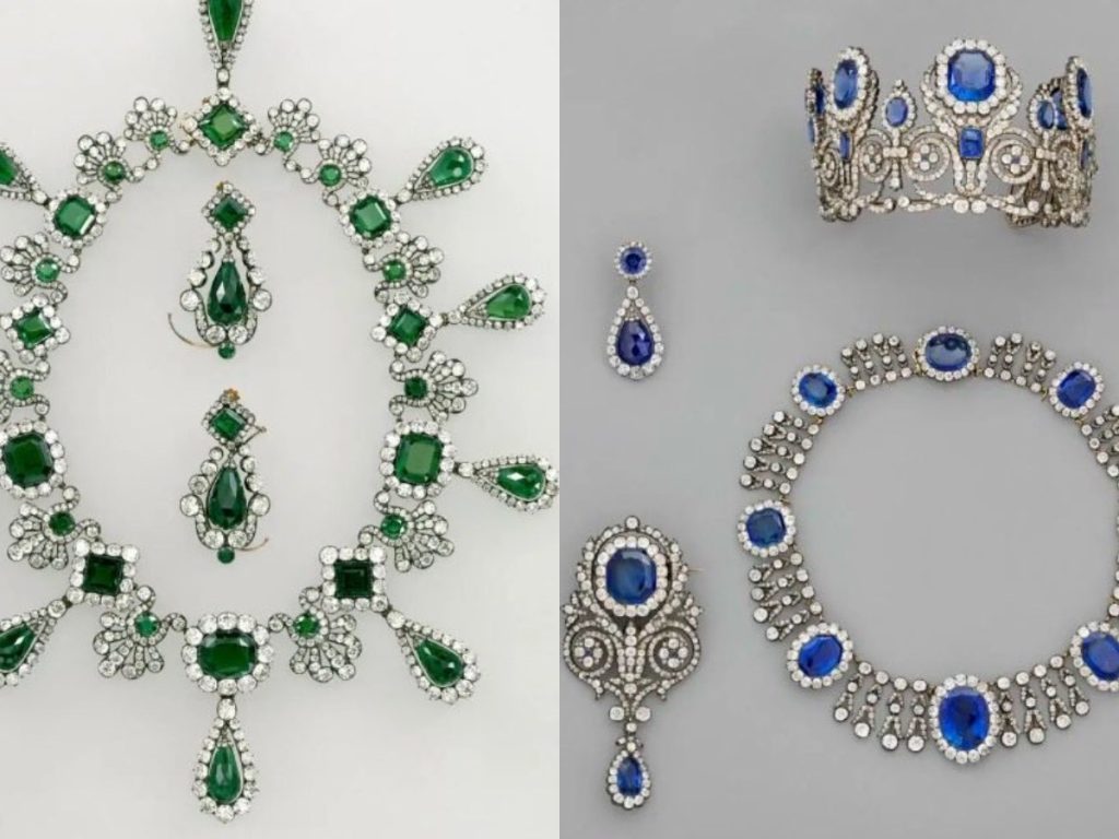 Collares hurtados en el Museo Louvre. Foto/ Fotos del Museo del Louvre