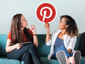 La nueva herramienta Pinterest Assistant utiliza inteligencia artificial para ayudar a los usuarios a crear atuendos y descubrir productos afines a su estilo.