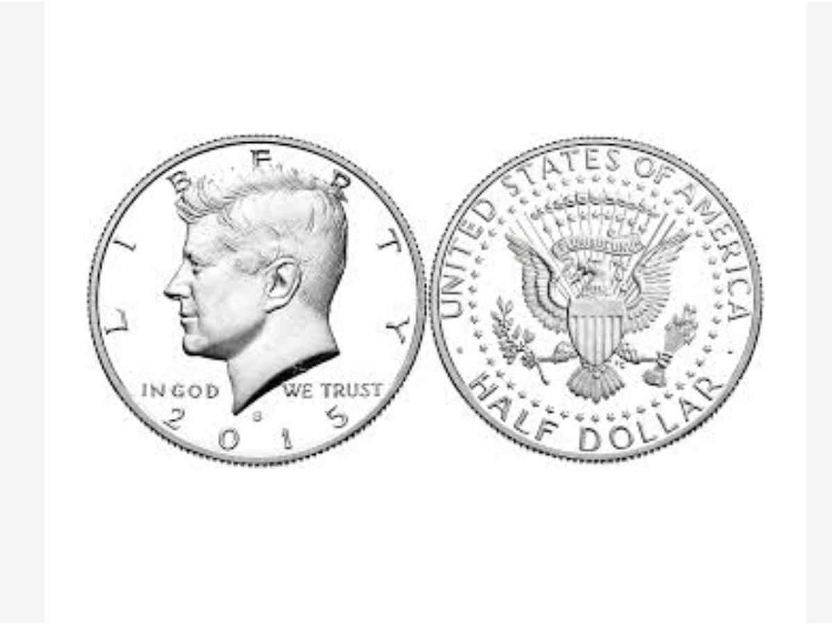 La moneda de medio dólar estadounidense muestra el rostro del expresidente John F. Kennedy, diseño adoptado desde 1964.