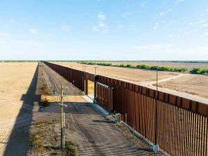 EE.UU. impondrá multa de $5,000 a quienes crucen ilegalmente su frontera