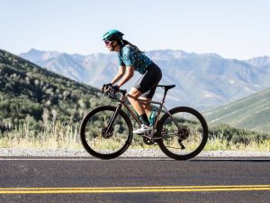 En El Salvador, los ciclistas deben seguir diez normas básicas establecidas en el Reglamento General de Tránsito y Seguridad Vial. Foto: Freepik.