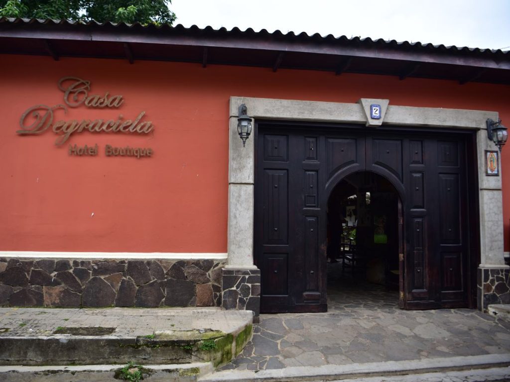 Detalles únicos y una atmósfera íntima hacen de Casa Degraciela un hospedaje con historia en el corazón de Ataco.