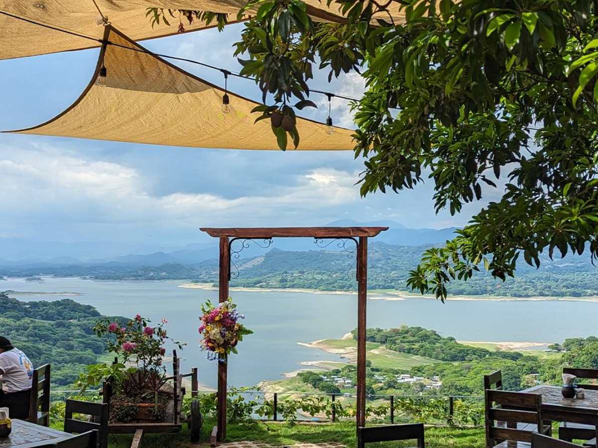 Restaurantes Suchitoto