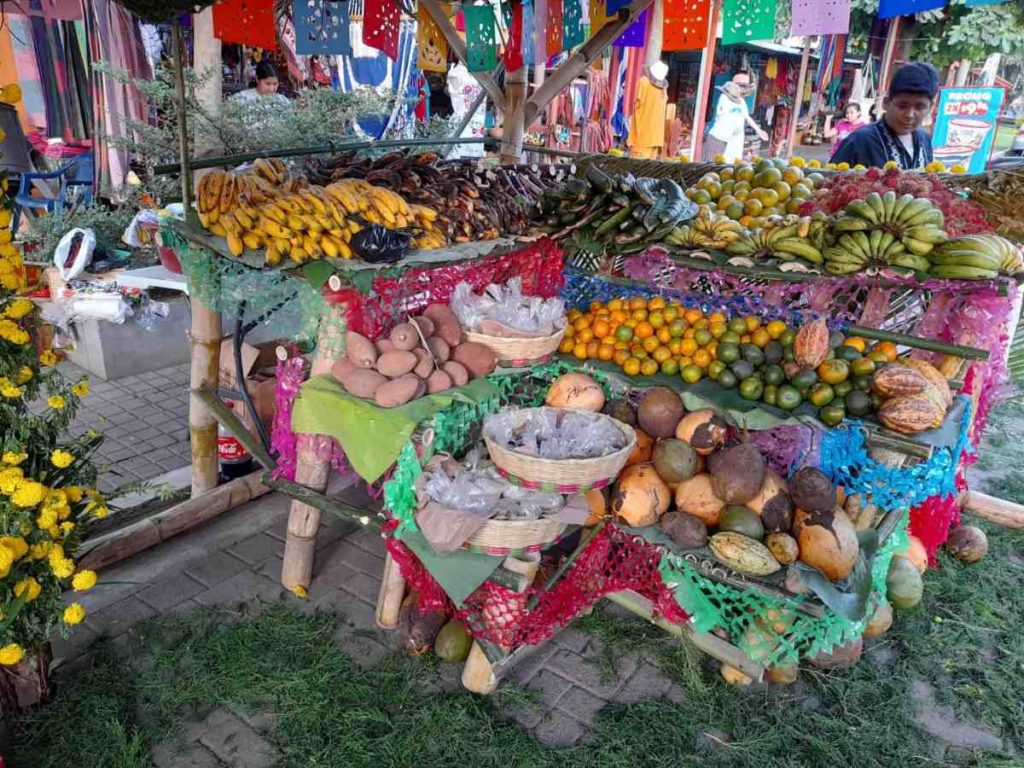 Vení a Nahuizalco este 1 de noviembre y viví una noche única de cultura, sabores y tradiciones que honran la memoria con el corazón abierto.