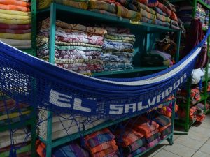 Los telares de San Sebastián, una mágica tradición en San Vicente