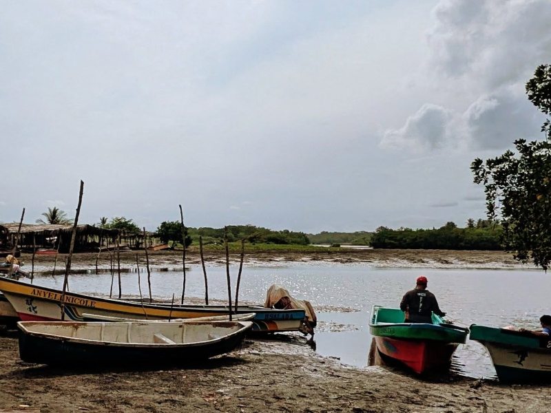 La travesía invita a acercarse a la jornada diaria de la población pescadora de la zona. / Foto cortesía