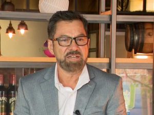 Carlos Cruz, el salvadoreño que pasó de lavaplatos a empresario en Estados Unidos