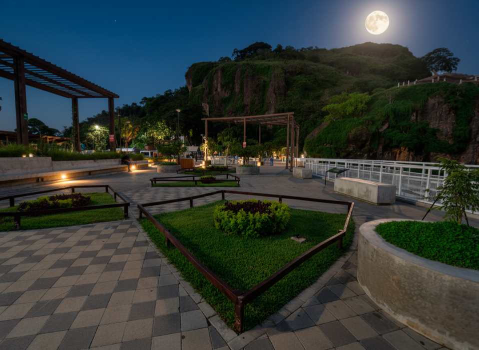 Super Luna El Salvador