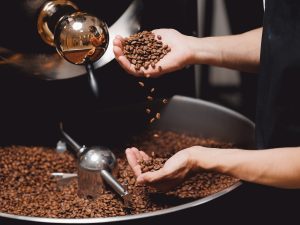 Investigadores de la UES innovan en certificación de café