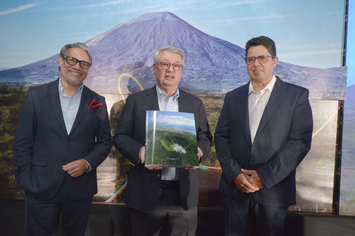 Bancoagrícola presentó la edición número 33 de Un Rincón Mágico, una obra que celebra la fuerza y la belleza volcánica del territorio salvadoreño.
