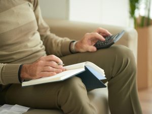 gastos-pension-el-salvador