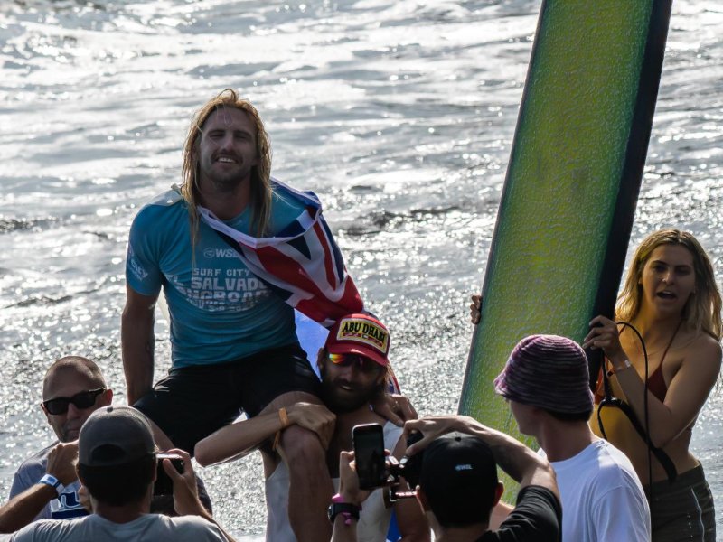 Con un surf de fundamentos clásicos, Kai Ellice-Flint se corona campeón en El Sunzal.