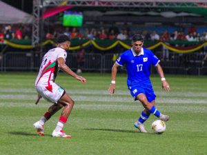 deportes-futbol-jairo-surinam