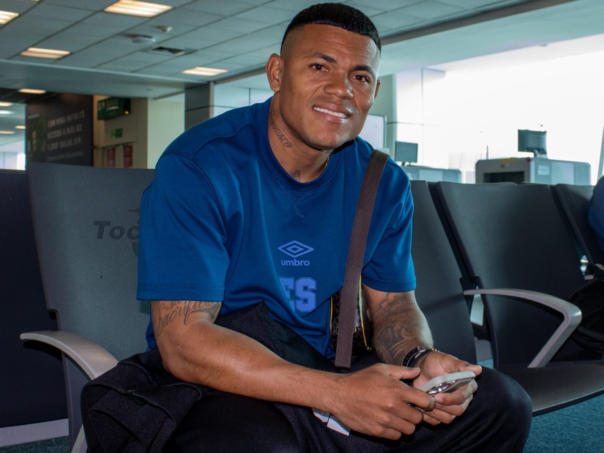 Michell Mercado no podrá jugar con la Selecta contra Surinam. Foto X Selecta