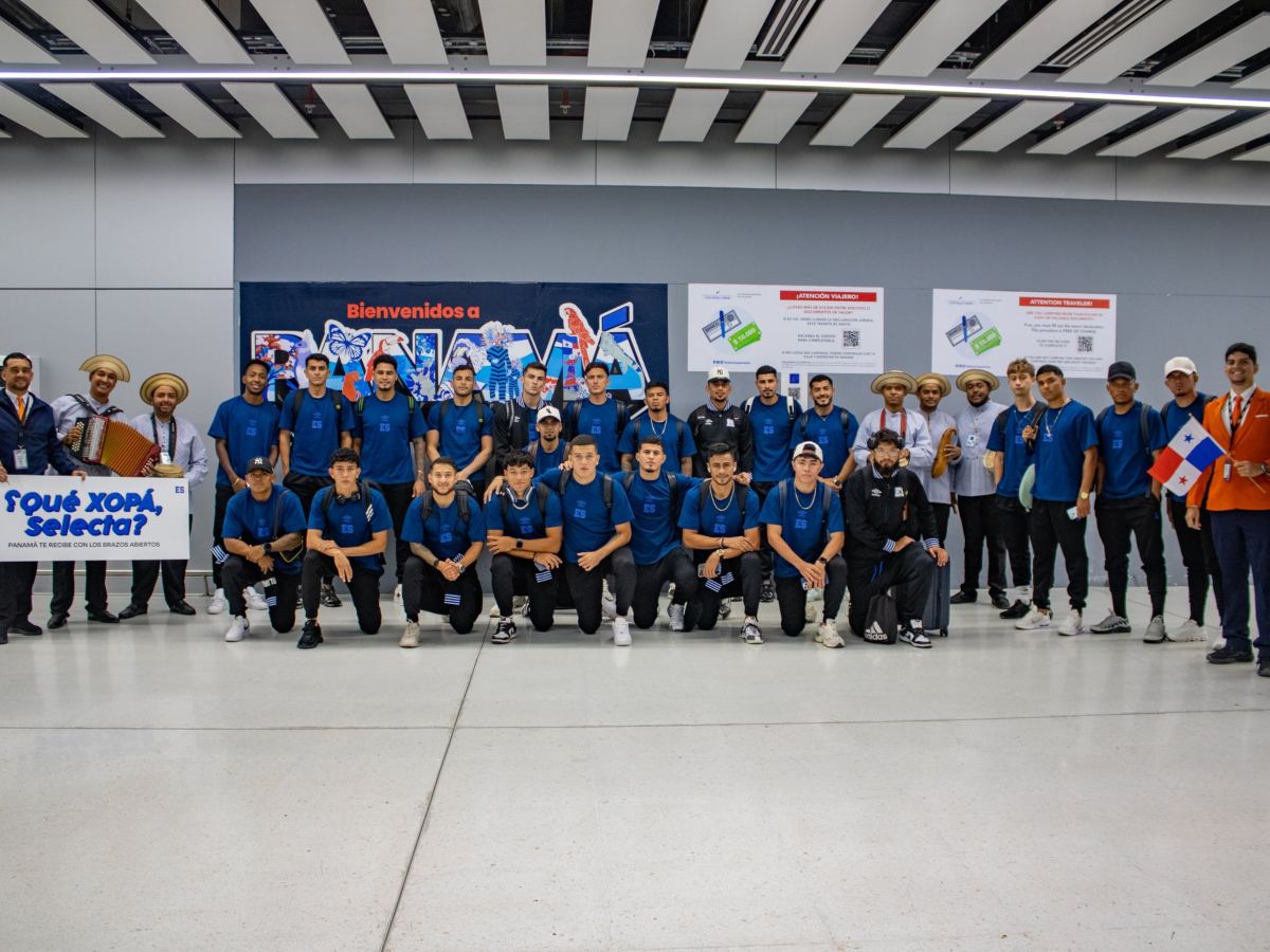 La Selecta arribó a Ciudad de Panamá para su último partido de las Eliminatorias Mundialistas. Foto X Selecta