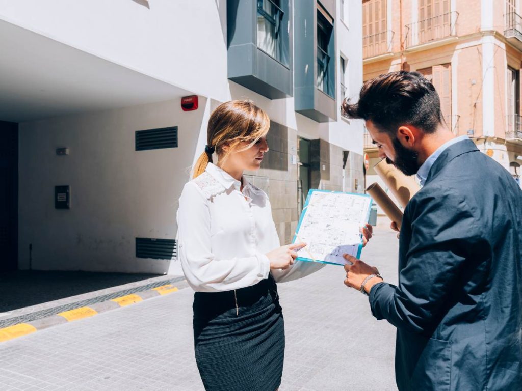 La actividad inmobiliaria en El Salvador sigue en alza, impulsada por inversiones en vivienda y eficiencia registral.