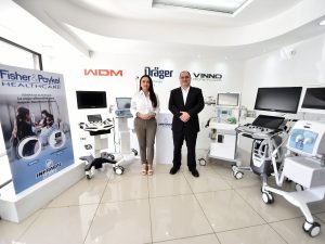 Showroom de tecnología médica Infrasal Salud, donde se exhiben equipos de las marcas líderes como Dräger, Vinno, Fisher & Paykel y Wandong.