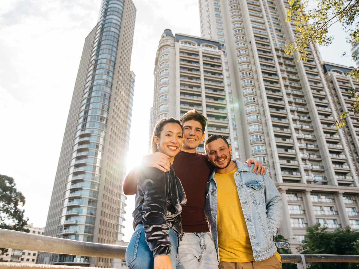 Plano de un edificio en régimen de condominio, con zonas comunes delimitadas.