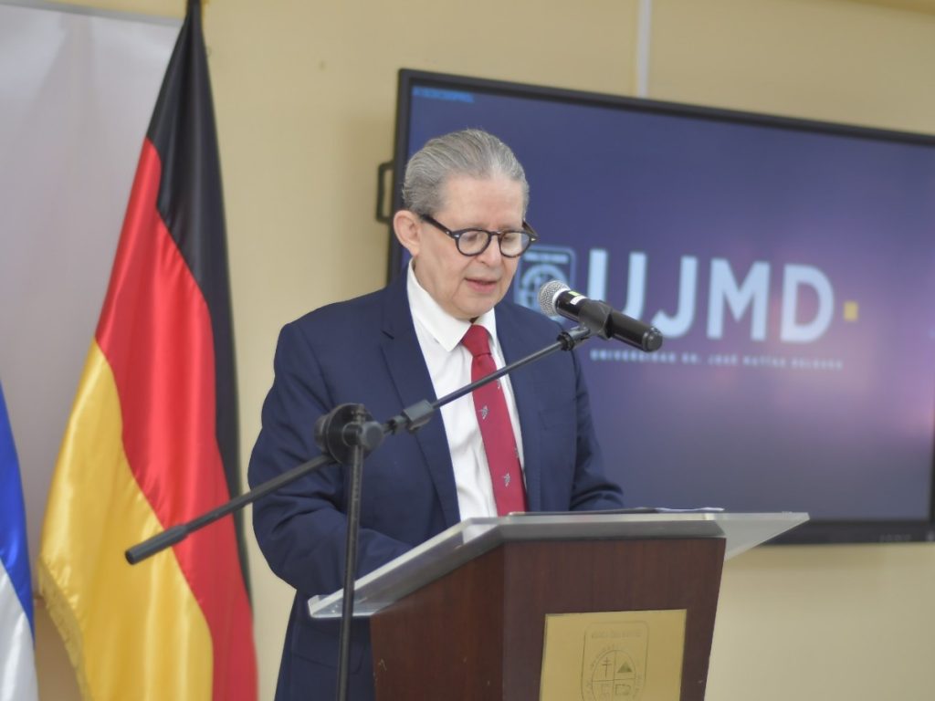El Dr. Enrique Sorto Campbell destacó que el acuerdo con Alemania consolida la proyección internacional de la universidad.