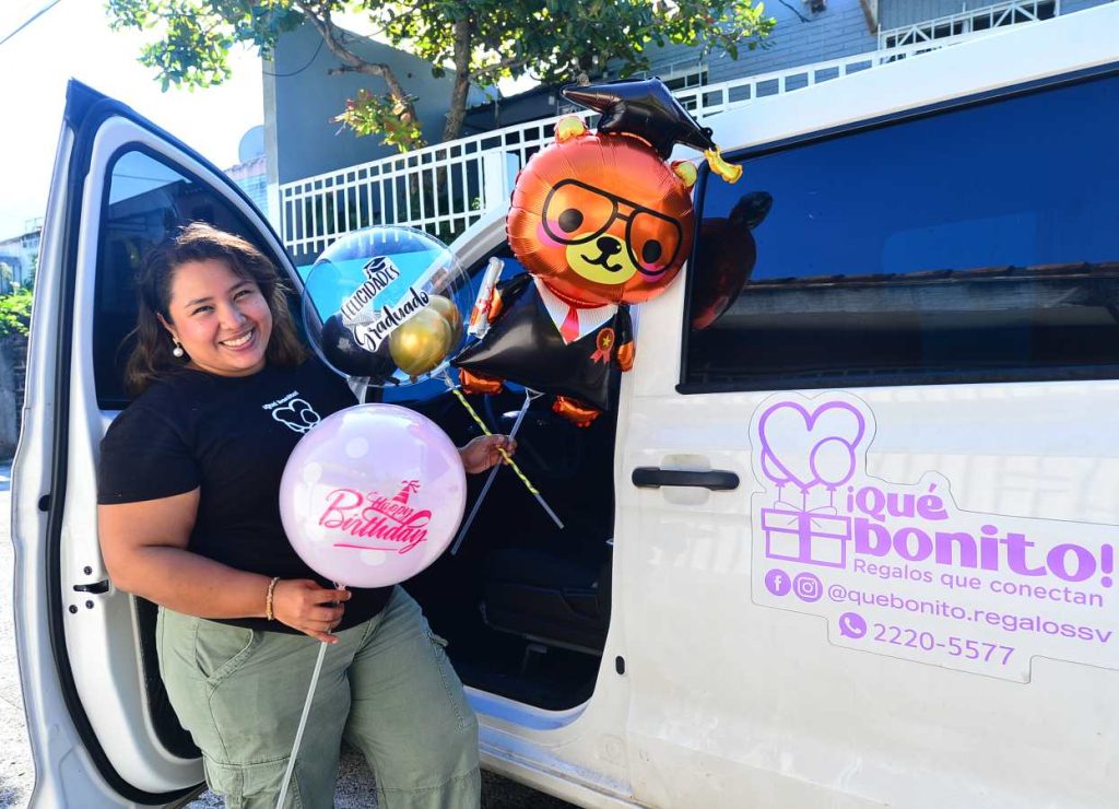 Janyce Mejia emprendedora de fresas con chocolate