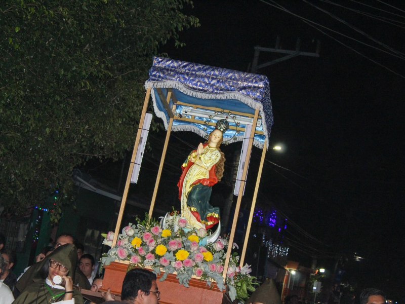 La comunidad se reúne para celebrar una de las festividades más esperadas del año.