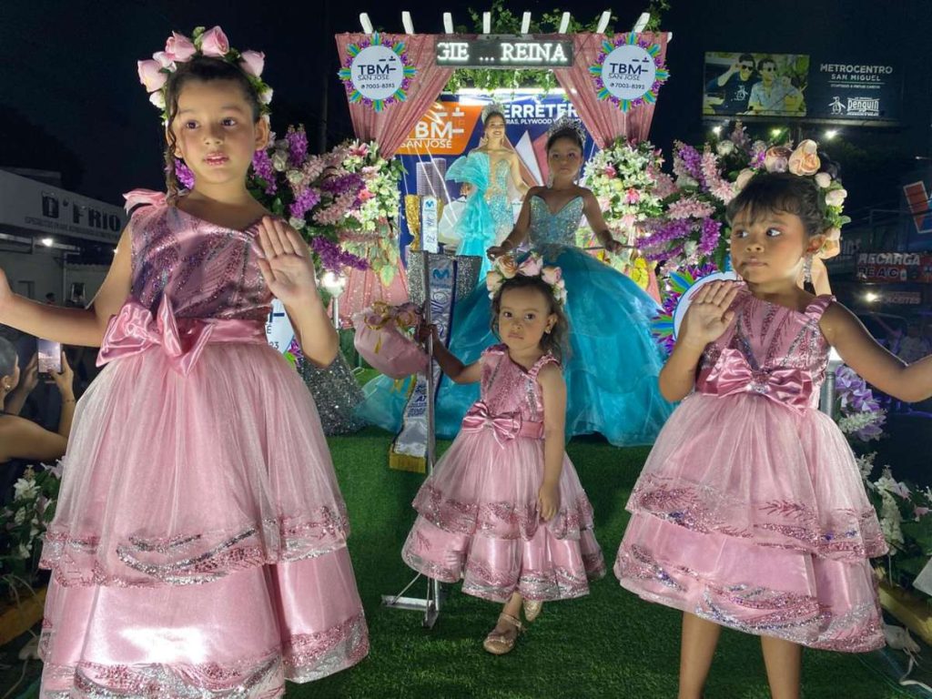 Carrozas en el Carnaval de San Miguel. Foto elsalvador.com 